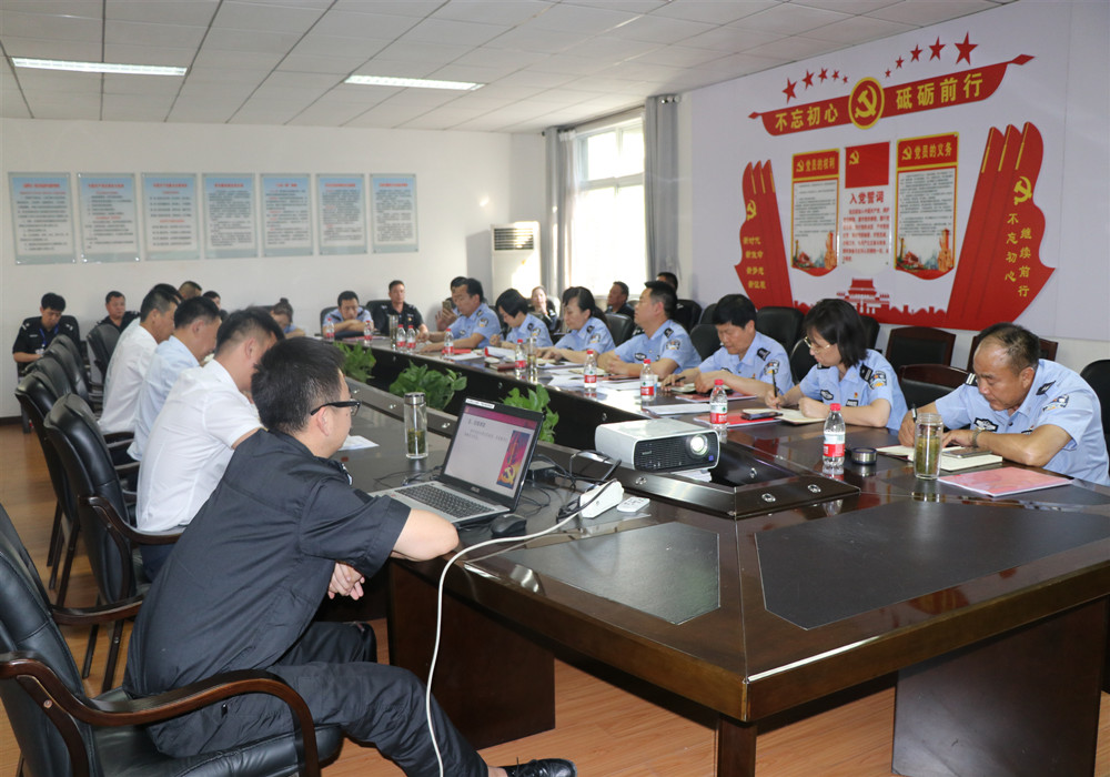 保安公司与市公安局联合开展支部主题党日活动图片2_副本.jpg
