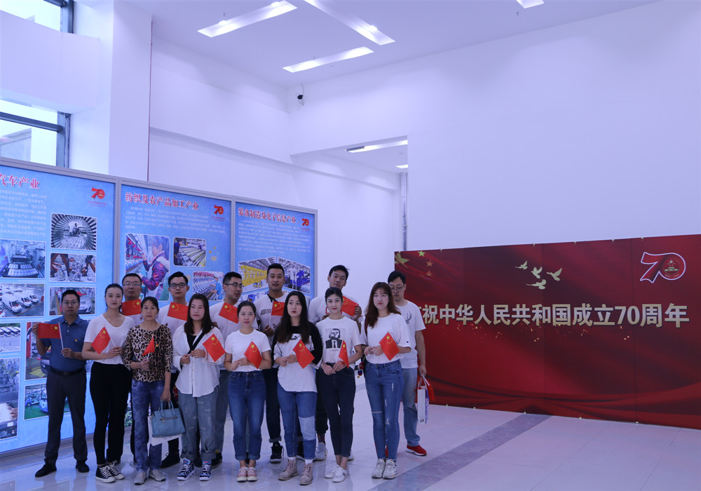 311992d1c252b7f24b540e21945b925_副本.jpg