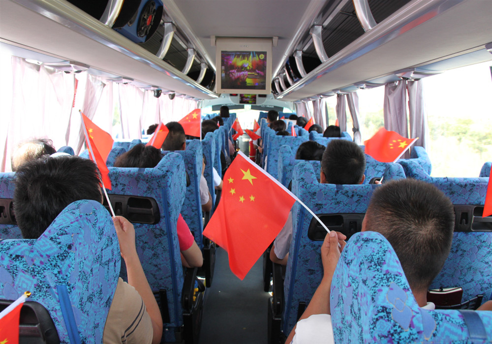 唱红歌_副本.jpg