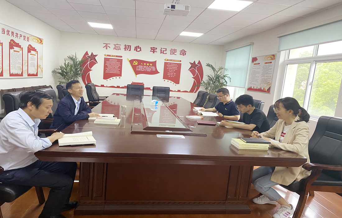 第一党小组党史晨读.JPG