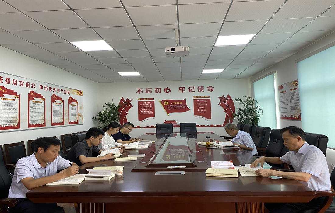 第1党小组晨读图片.JPG