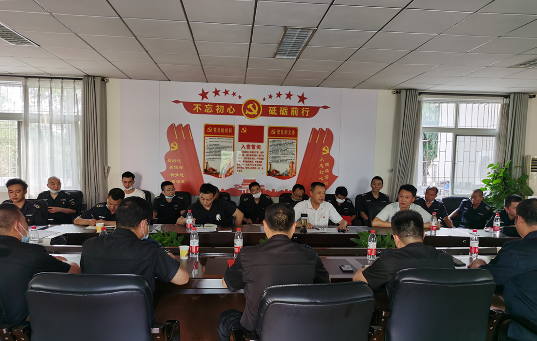 座谈1.jpg 座谈1.jpg