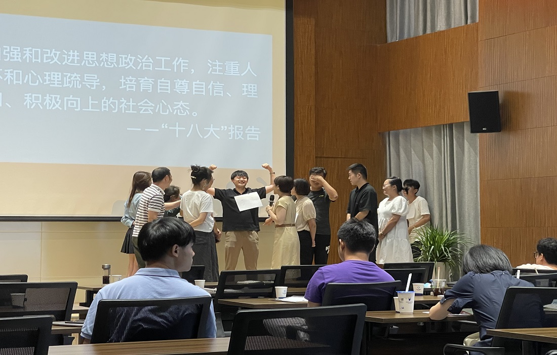 上传2.jpg