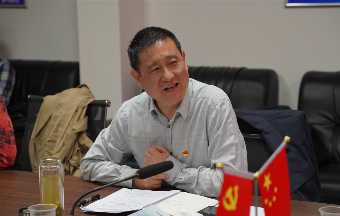 图片3：4月27日，成人电视
第四党支部联合生态投第一、第二党支部开展4月支部主题党日，集团党委副书记、董事黄开均为全体党员讲党课.jpg