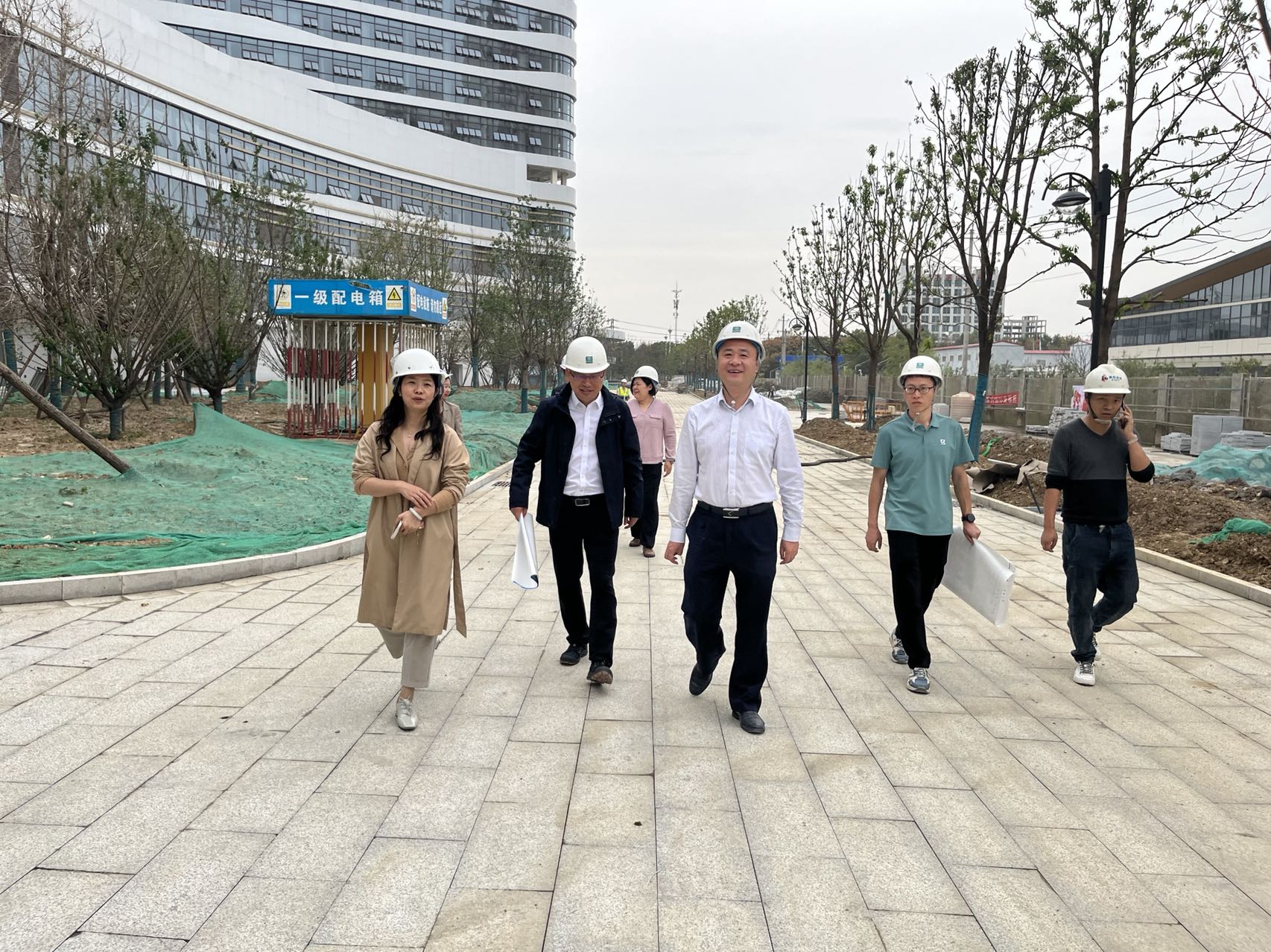 10月26日李瑞涛调研恒泰健康公司照片2.jpg 10月26日李瑞涛调研恒泰健康公司照片2.jpg