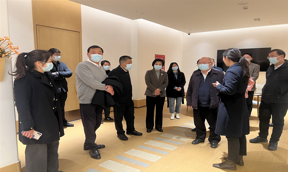 2023年11月16日，江西省人大常委会委员、社会委主任委员郭建晖一行到恒泰·悦居项目调研1_副本.jpg