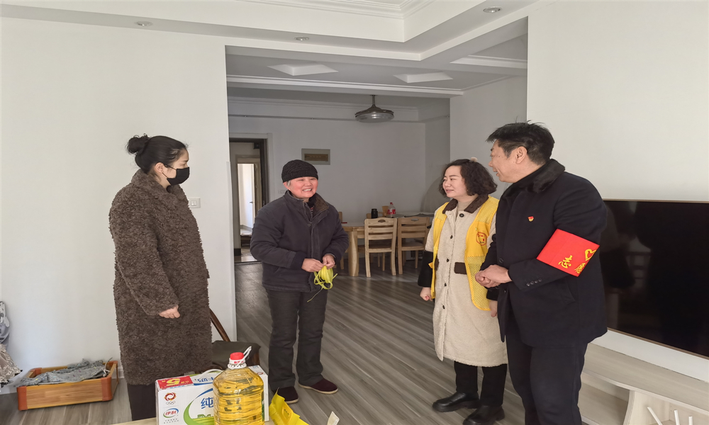 爱心慰问2.jpg