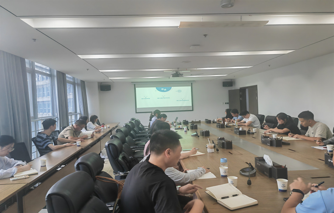 附件:2024年9月6日,襄阳路桥和房投公司联合举办第六期法律沙龙活动_副本.jpg 附件:2024年9月6日,襄阳路桥和房投公司联合举办第六期法律沙龙活动_副本.jpg