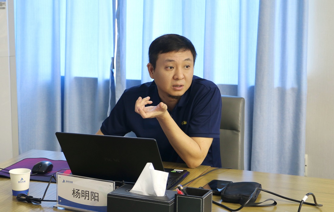 上传2.jpg