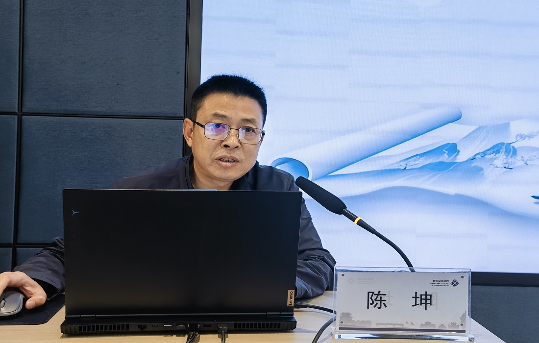 上传1.jpg