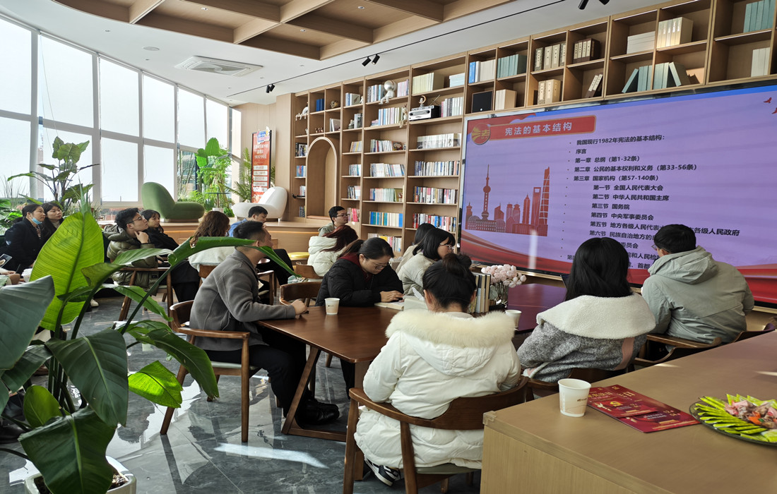 在印象书屋举办法律讲座_副本.jpg
